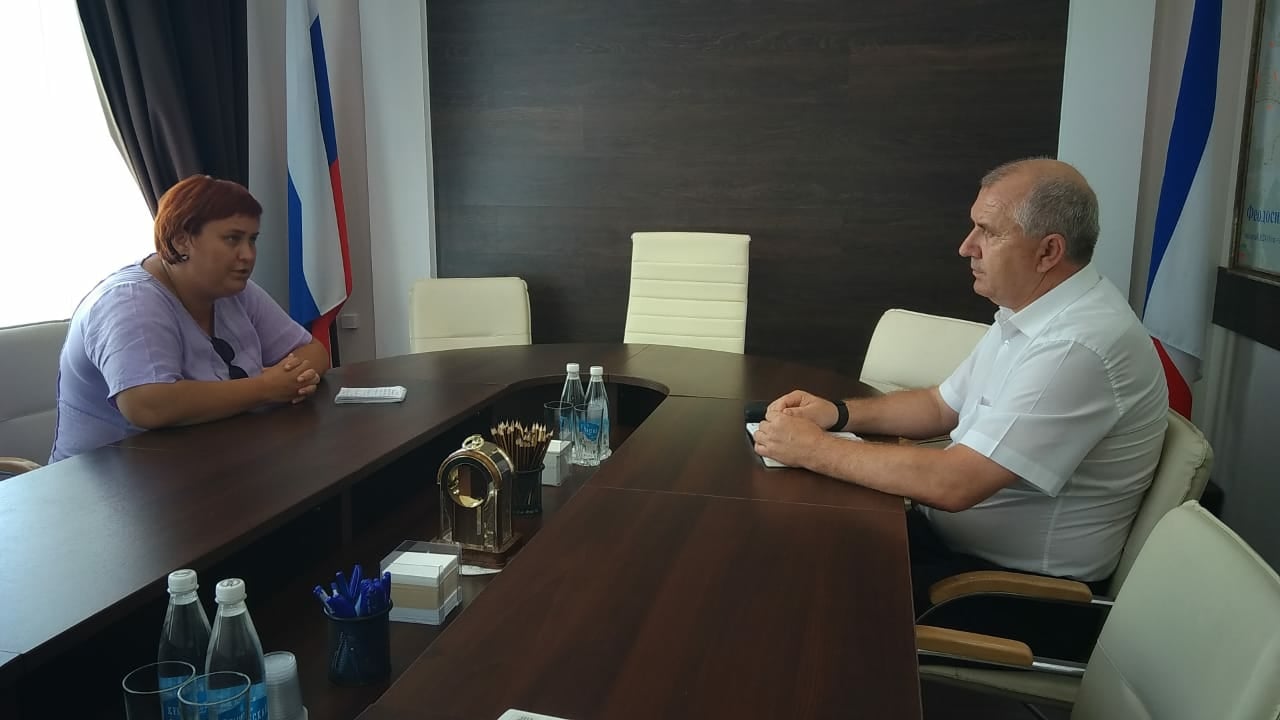 Депутат  ищет  пути  решения  насущных  проблем  посёлка  Орджоникидзе