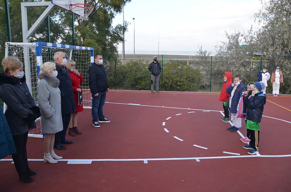 В  школе  села  Насыпное  –  новая  спортивная  площадка