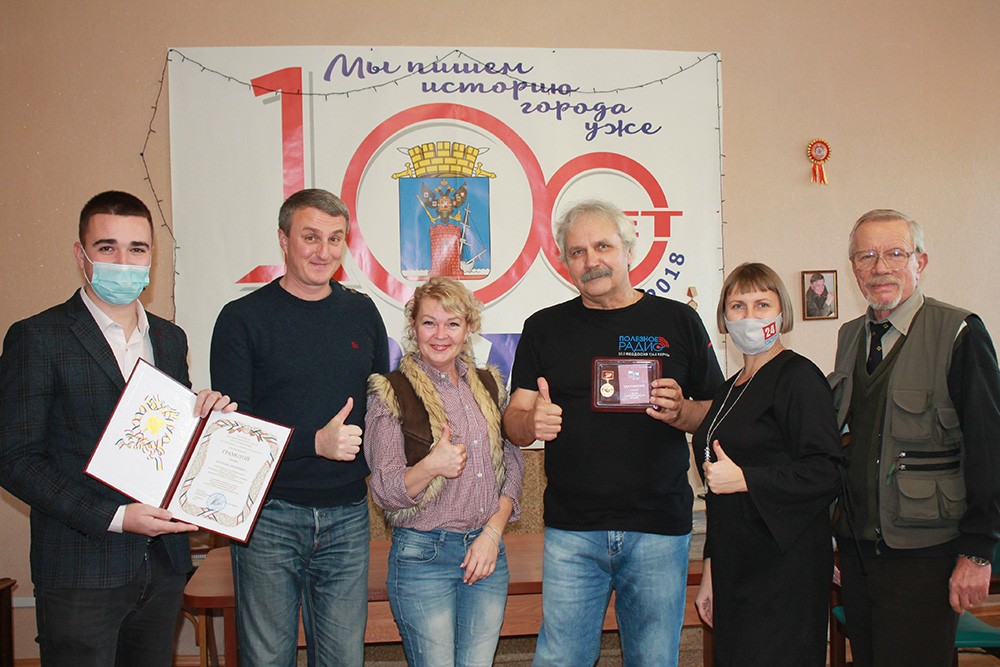 Поздравляем  Василия  Ежова  с  заслуженной  наградой!