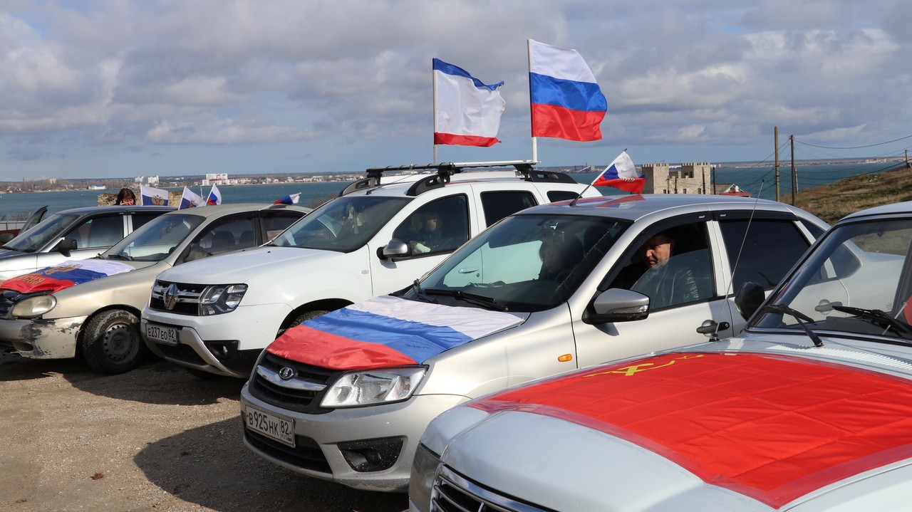В  честь  Дня  Победы  феодосийцев  приглашают  на  автопробег