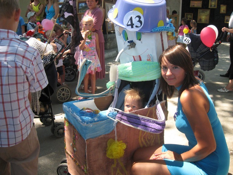 «Парад мира» – парад детских колясок