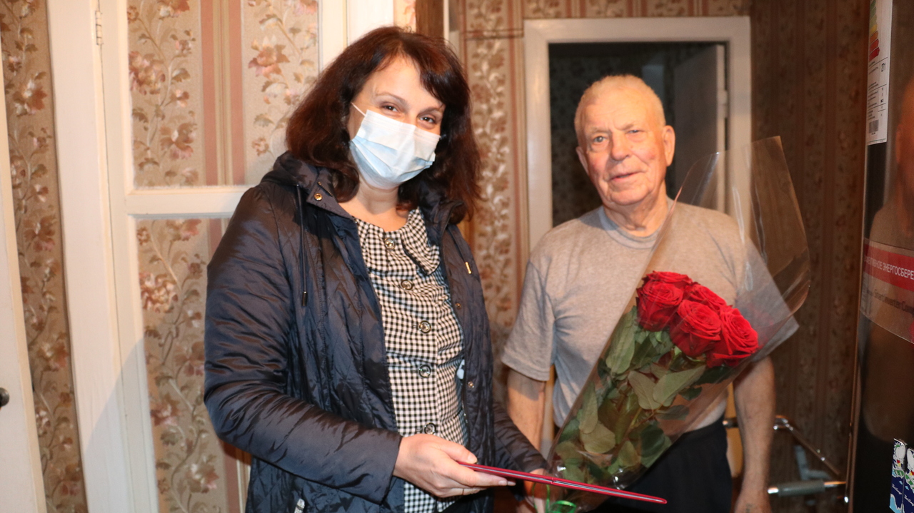 Ветеран  войны  Михаил  Балюков  отметил  91-й  день  рождения