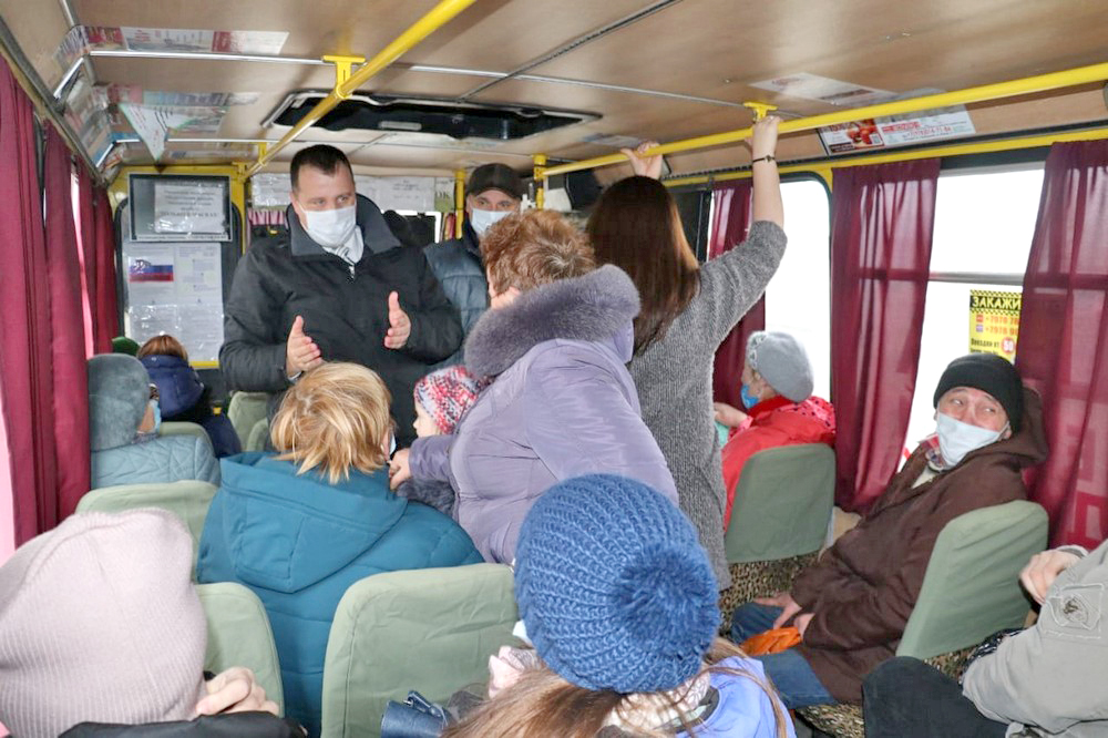 Руководитель  администрации  остался  недоволен  санитарным  состоянием  городских  автобусов
