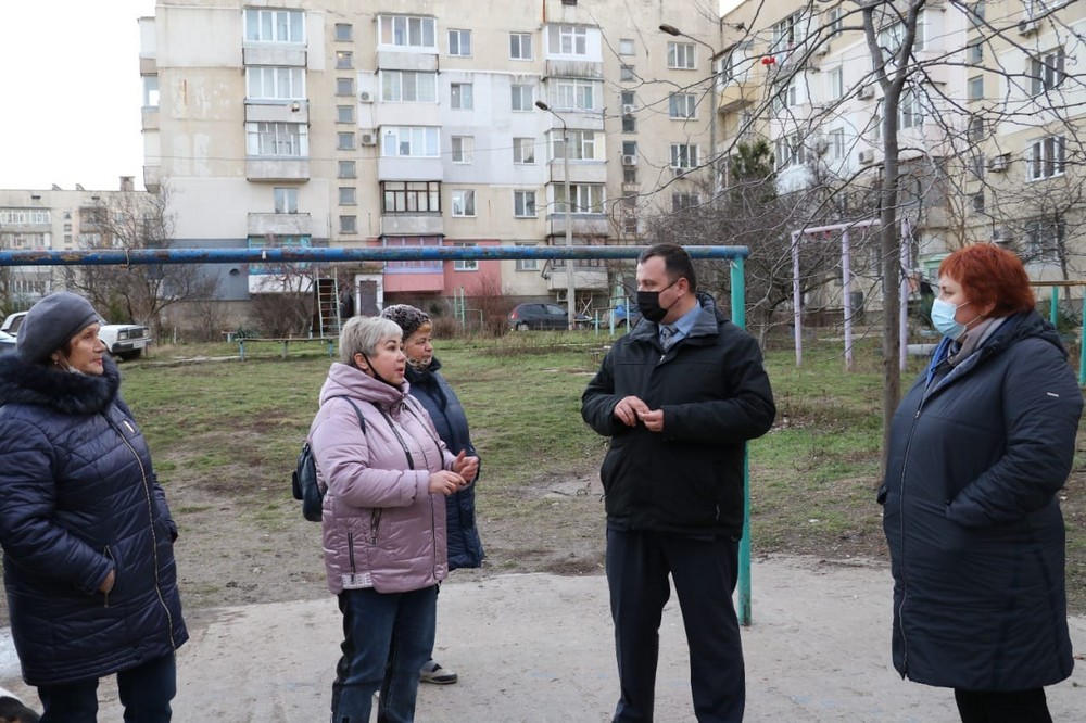 Встреча  с  жителями  улицы  Челнокова