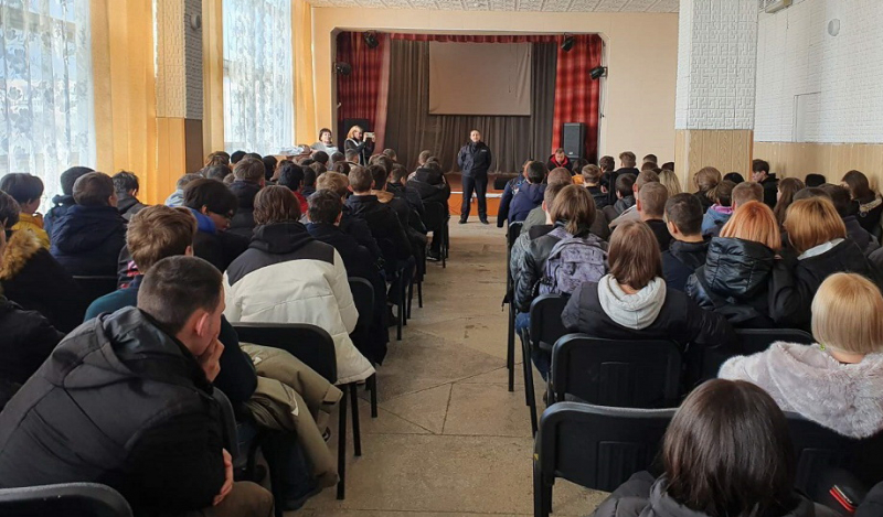 В Феодосии полицейские провели лекцию для студентов в рамках антинаркотической акции «Сообщи, где торгуют смертью!»