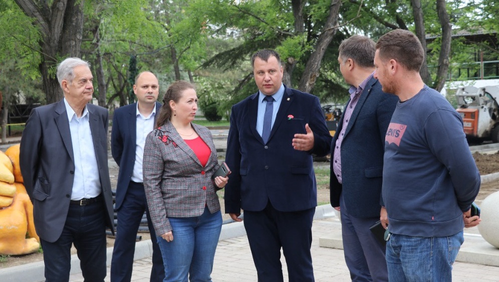 Феодосию  посетила  помощник  Главы  Республики  Крым
