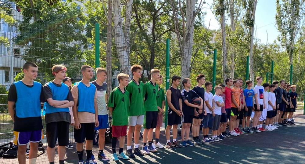 В  Феодосии  прошёл  этап  Фестиваля  детского  дворового  спорта  «Крымское  лето» 