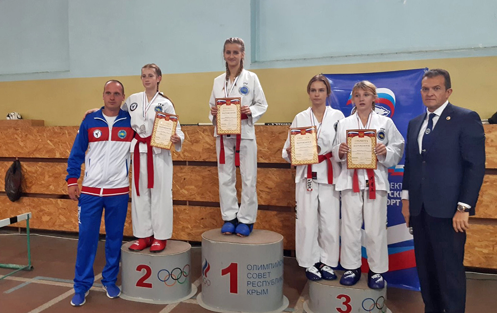 Феодосийские  тхэквондисты  завоевали  18  медалей!