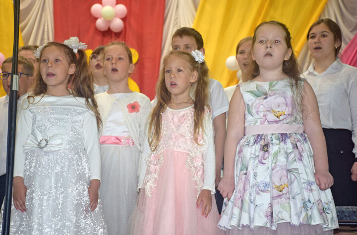 Музыкальная школа Приморского отметила 65-летний юбилей