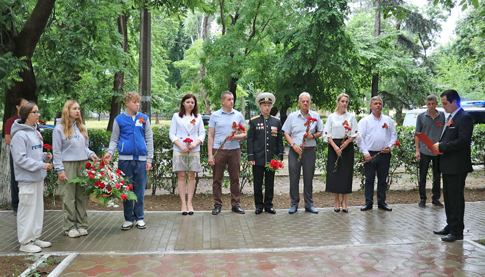 Феодосийцы почтили память партизан и подпольщиков